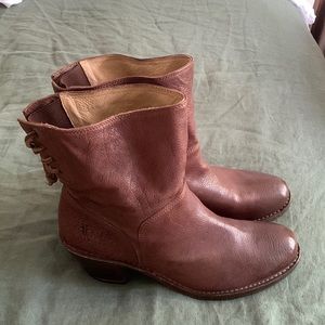 Frye Laced Back Leather Ankle Boots